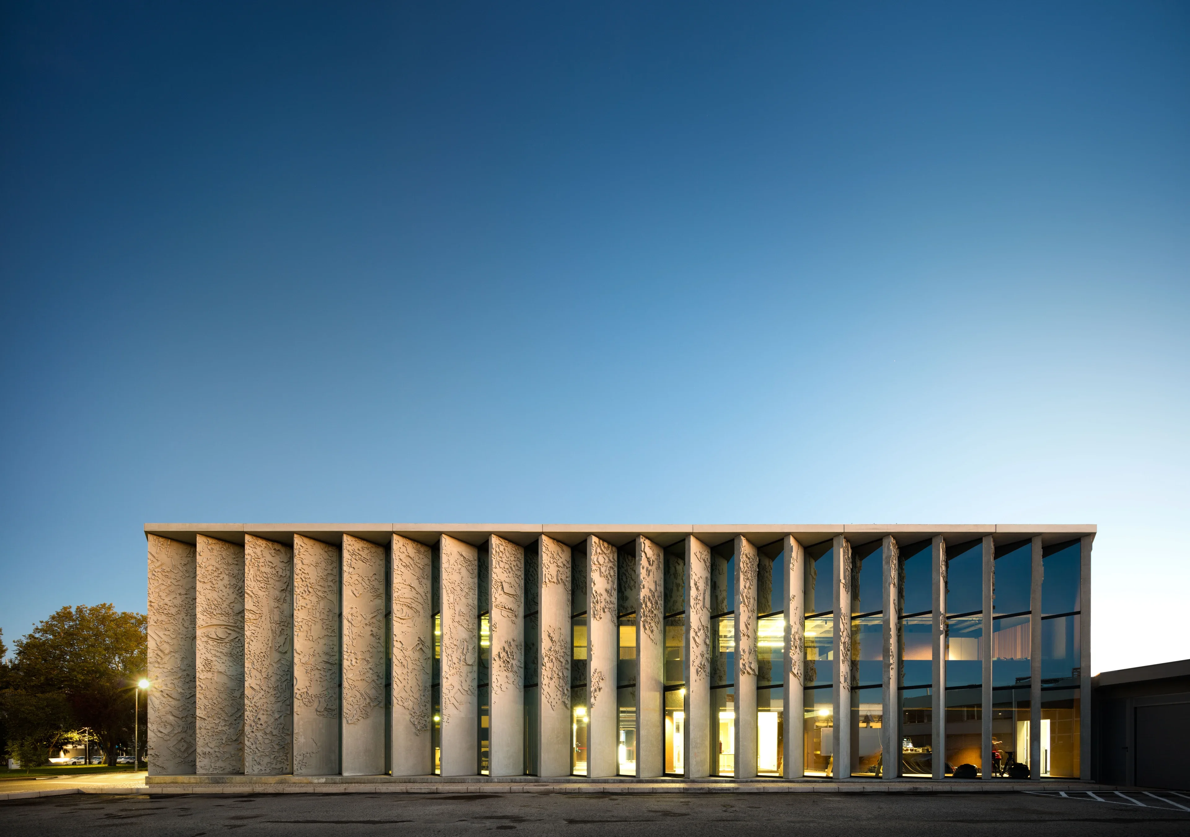 GS1 Portugal Innovation Centre Facade, Lisbon — Paredes, 2016, Lisboa, Portugal