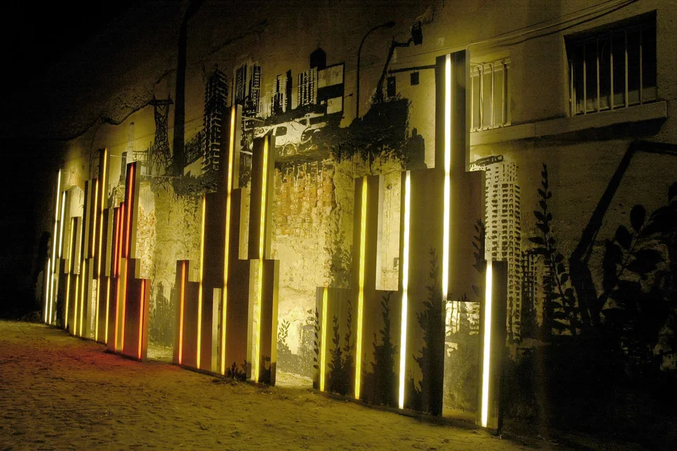 Building 3 Steps — Part II — Other Media work, 2006, Lisbon, Portugal