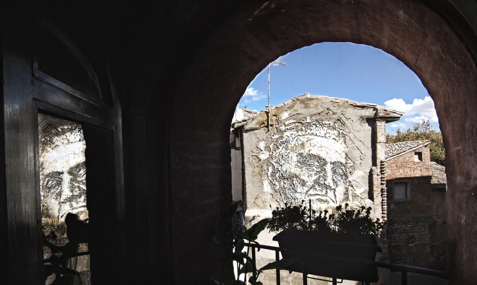 Scratching the Surface Project, Tudela, Spain — Paredes, 2013, Tudela, Espanha