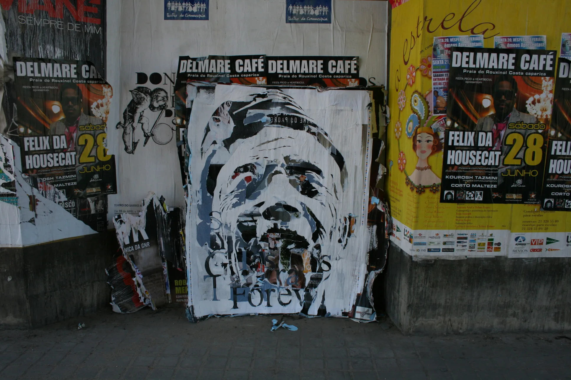 Empty Faces (Street Intervention, 2008) — Paredes, 2008, Portugal