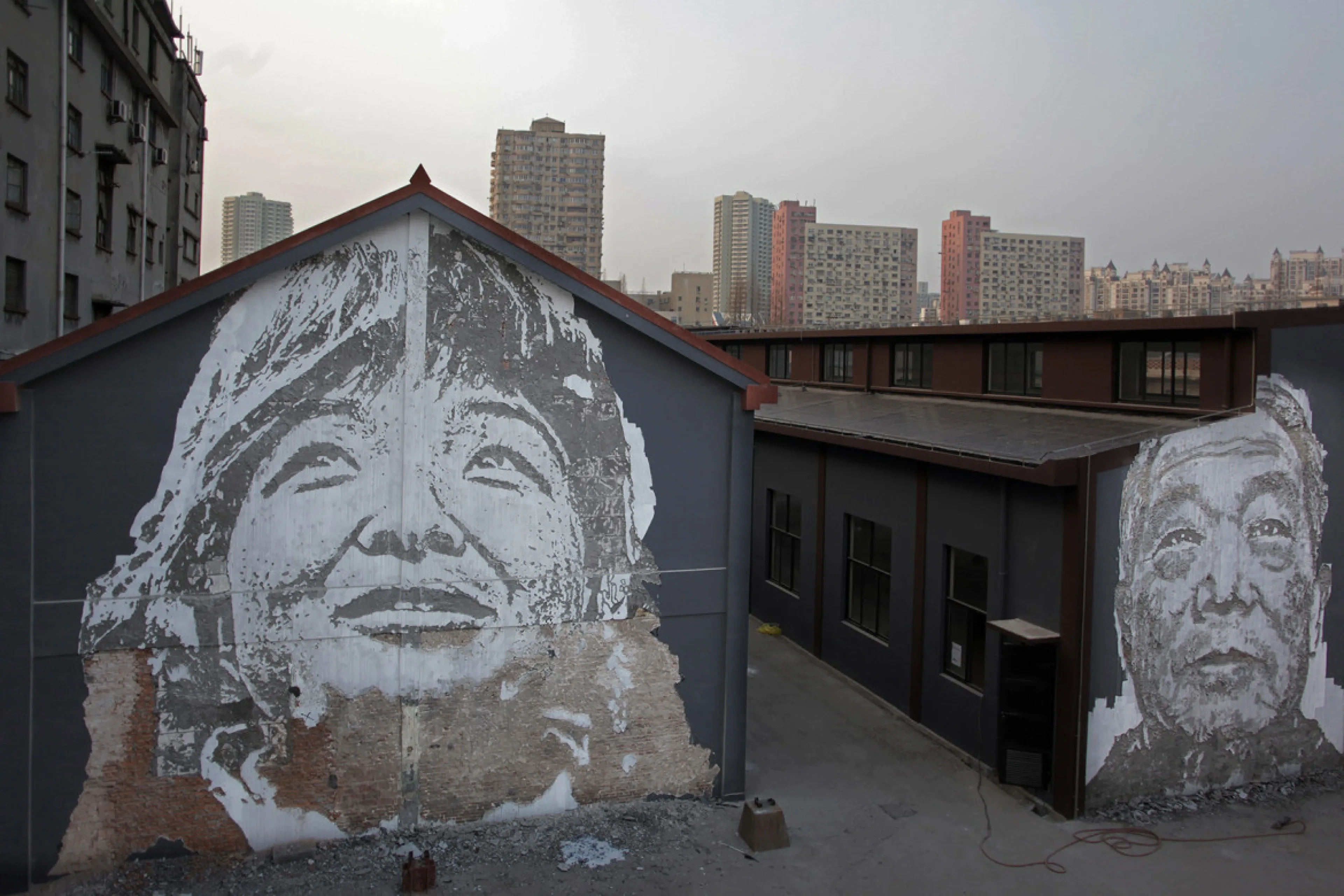 Untitled (Shanghai, 2012) — Paredes, 2012, Xangai, China
