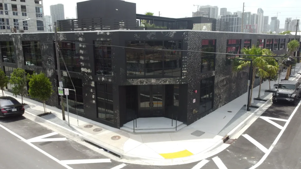 Wyncatcher I — Carved Facade — 2023, Miami, Estados Unidos