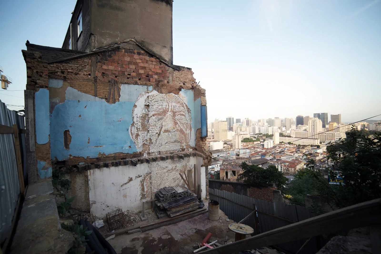 Morro da Providência, Rio de Janeiro — Paredes, 2012, Rio de Janeiro, Brasil